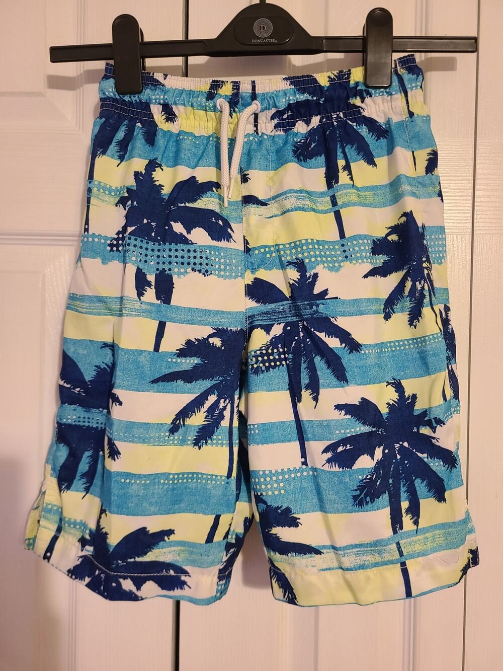 Place sport large boys swimming trunk with net lining